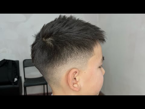 Видео: Стрижка для мальчика