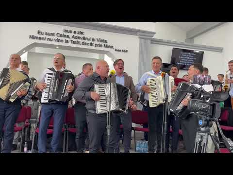 Видео: Vadim Pomotaru к тебе спешу душой на Румынском с друзьями 