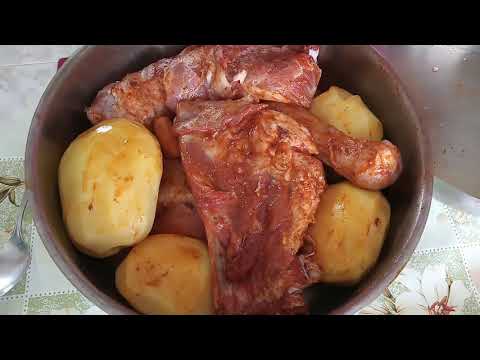 Видео: Агнешко печено на фурна-оригинална рецепта от кухнята на Сашо бокса.