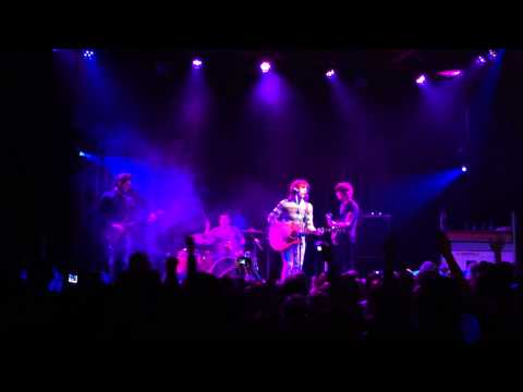 Видео: Валентин Стрыкало. Он постоянно что-то ест. (Б2 15.01.2011)