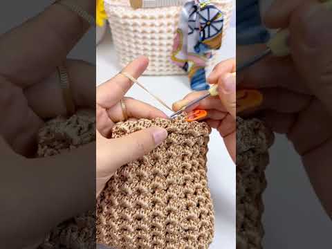 Видео: Простой урок по вязанию крючком сумки «Хвост феникса» | Идеально для начинающих #4