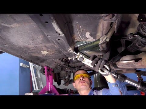 Видео: Subaru Outback. Ремонт днища. День первый.