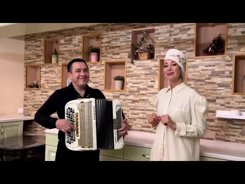 Видео: Изумительное исполнение • Голос и игра на баяне на высшем уровне
