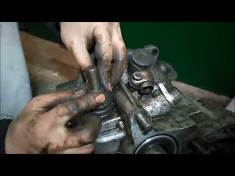 Видео: Замена сальника и пыльника штока выбора передач на авто Таврия, Славута, Сенс. Ремонт авто в Гараже.