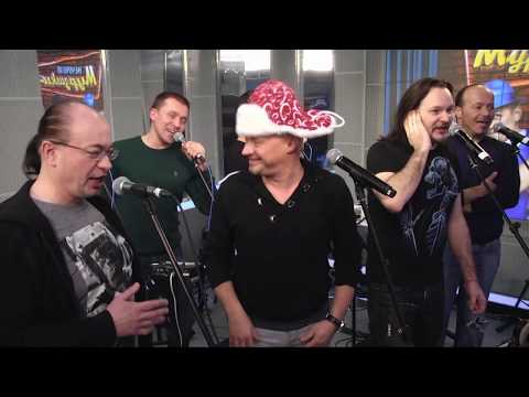 Видео: Хор Турецкого - Песня Про Зайцев (LIVE @ Авторадио)