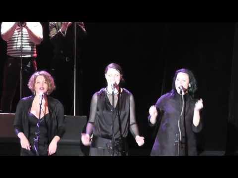 Видео: Елена Ваенга и ее коллектив в Калуге 09.12.2015