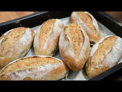 Видео: Больше не покупайте хлеб! Больше не нужно месить тесто! Простой и вкусный домашний хлеб!