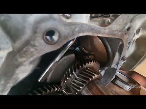 Видео: Самостоятельный ремонт бензинового двигателя Honda GX390 (188f) 13 л.с.