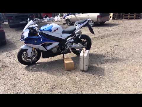 Видео: распаковка мотоцикла бмв с1000рр 2015 год.