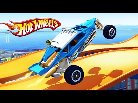 Видео: ОПАСНЫЕ ГОНКИ на машинках ХОТ ВИЛС Игровой мультфильм для детей про тачки Монстр Трак Hot Wheels