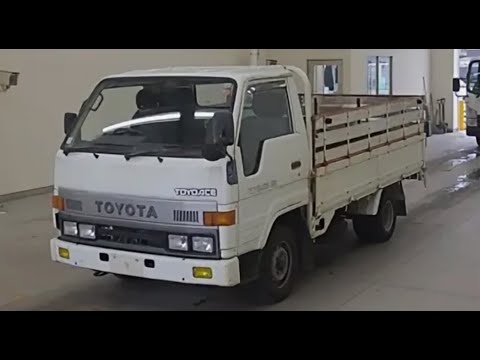 Видео: Ремонт сидений Toyota ToyoAce 1990 г .