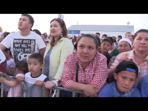 Видео: Шоқпартоғай селосы. Түлектердің 20 жылдық тойы. Ұлықпан Жолдасов және эстрада жұлдыздары. № 2