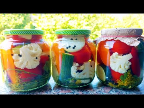 Видео: 🇺🇦🍅🥒АСОРТІ У БАНКАХ НА ЗИМУ. Неймовірно смачно! Асорті з Овочів. Салат на Зиму у Селі.🥒🍅🇺🇦