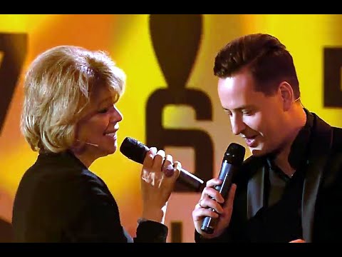 Видео: VITAS - Bésame Mucho (Duet Lyubov Kazarnovskaya) "Привет Андрей!" 21.12.2019