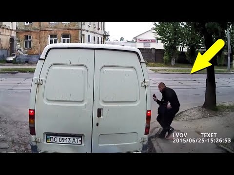 Видео: Когда засмотрелся в телефон и...