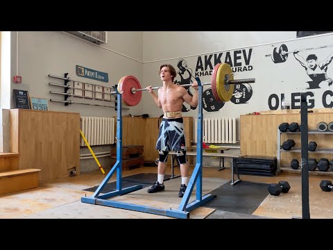 Видео: Поэтому она называется Тяжелой Атлетикой! ЮРА В ТАГАНРОГЕ. Кровью и потом в Rigert Academy. 1 часть