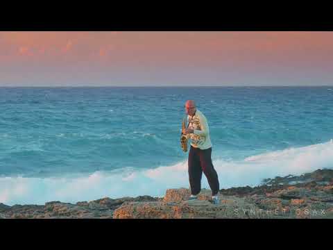 Видео: Прекрасное Далёко на саксофоне - музыка из к/ф «Гостья из будущего» Запись саксофона у моря на ветру