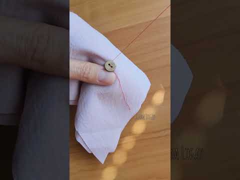 Видео: Как пришить пуговицу легко и просто?!