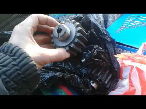 Видео: Работа в деревне. Покупка и установка сателлитов. Ремонт трактора.