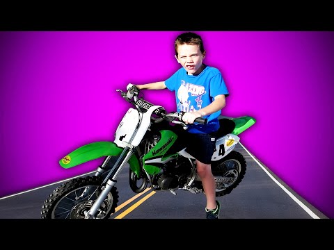 Видео: ШКОЛОТА НА ПИТБАЙКАХ