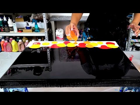 Видео: Золотой огонь! - Использование краски и воды для создания огня и пламени! - Акриловая живопись