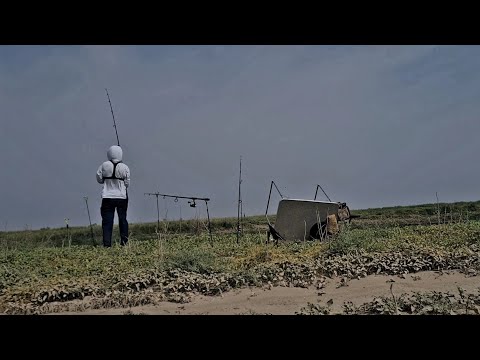 Видео: Рыбалка с Ночёвкой на Коксарае , Ветер Снёс прикормку, но не Мешало Нам Отдыхать на Красивом Природе