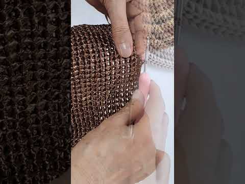 Видео: Паркет  из рафии. #crochet #knitting #вязанаясумка #вязание #узоркрючком #узорпаркет #рафия