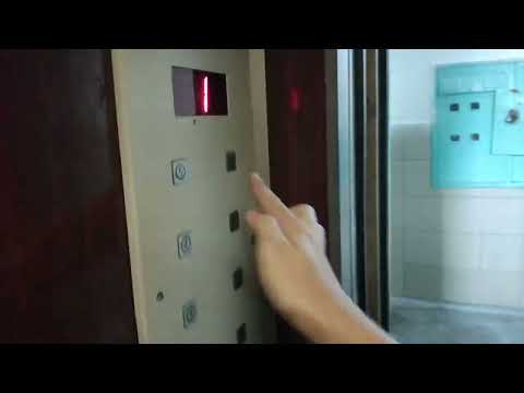 Видео: (055) Модернизированный лифт КМЗ с частотником (1996 г., мод. ЭССАН) V=1 м/с, Q=400 кг.