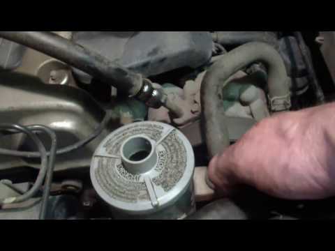 Видео: HONDA CR-V замена жидкости  гидроусилителя