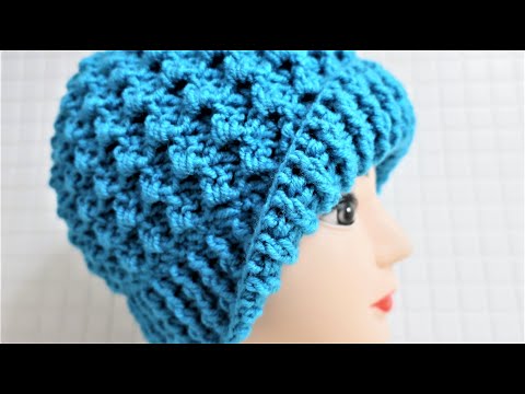 Видео: Мастер-класс женская шапка крючком с объемным узором.