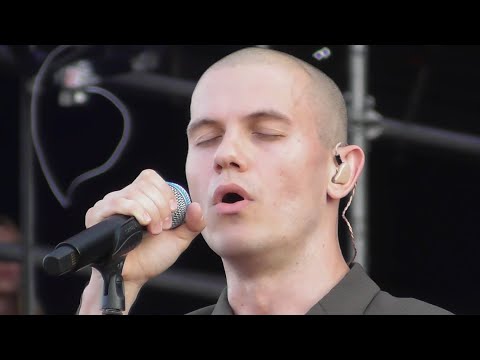 Видео: Shortparis - Яблонный сад / Поломало (Live at the Fox Rock Fest 2021 Lipetsk 27 июня)