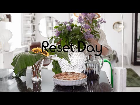 Видео: #16 День перезагрузки: сбор овощей и выпечка пирога из ревеня | Медленная жизнь в Швеции