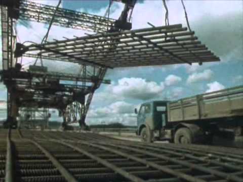 Видео: От Москвы до самых до окраин (1976)