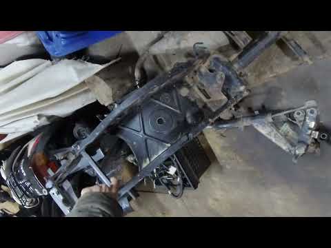 Видео: Разобранный Honda Lead AF 01 Часть 3