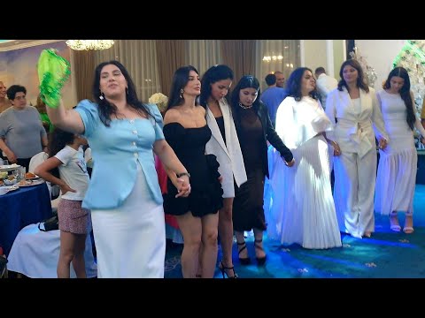 Видео: Ассирийцы 🔵⚪🔴 Духрана д Март Марьям в Москве 🎊🙌🙏🏼Assyrians 🔵⚪🔴Dukhrana d'Mart Maryam in Moscow 🎊🙌🙏🏼❤