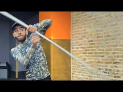 Видео: Смотрящий зала