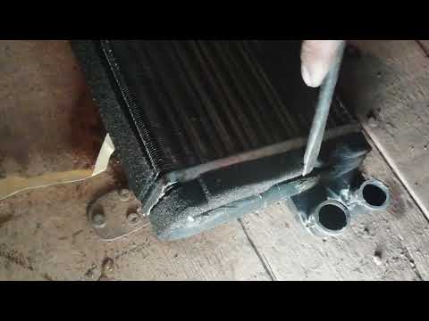 Видео: Audi 100 c3 замена радиатора отопителя салона.