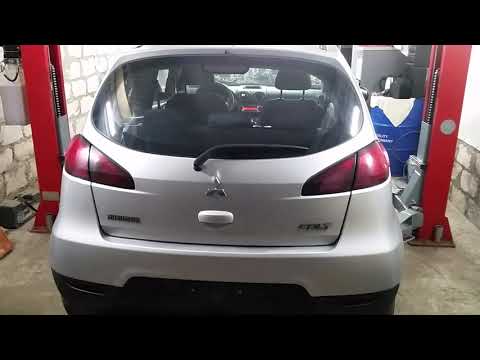 Видео: Mitsubishi Colt 2009 год 1,3 бензин. Замена заднего ступичного подшипника .