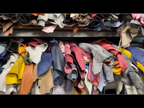 Видео: Выбираю натуральную кожу для пошива сумок👜