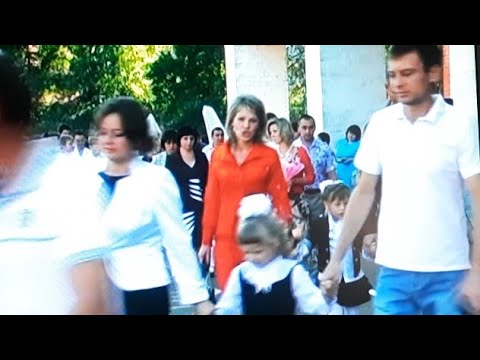 Видео: Настуня )🥰Ми з татом ведемо тебе до першого класу 2012 року.💞Бахмацька школа   #1