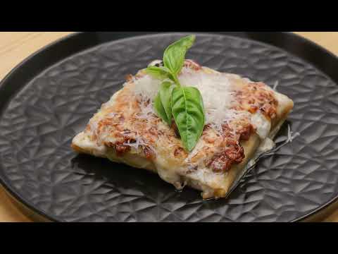 Видео: Лазанья-конвертики с болоньезе и бешамелем — порционная лазанья