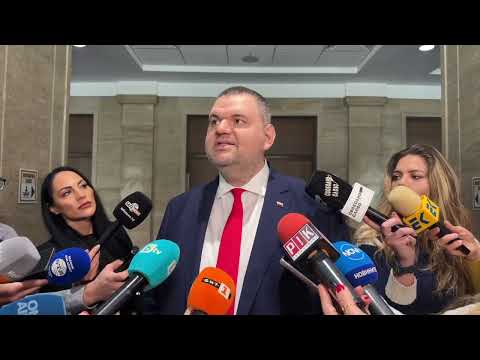Видео: Коментар на Делян Пеевски в кулоарите на НС-06.11.25