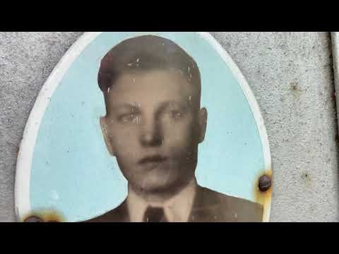 Видео: Заброшенное кладбище разрытые могилы