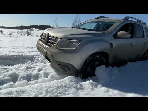 Видео: Пять Дастеров штурмуют весенний снег. Выезд на природу,на шашлычок.