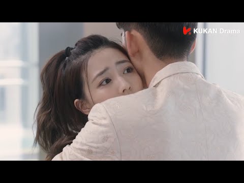 Видео: Властный генеральный директор делает ей предложение: «Я всегда буду ждать тебя здесь».