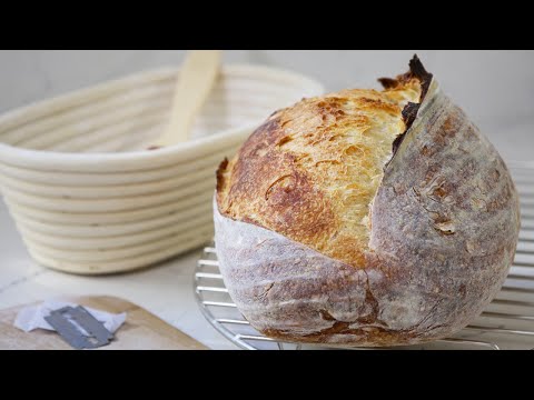 Видео: Выпечка закваски при работе по 12 и более часов в день. Невмешательство.