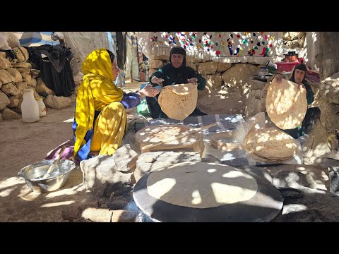 Видео: Кочевая жизнь в горах. Выпечка местного иранского хлеба традиционным способом на огне 🔥
