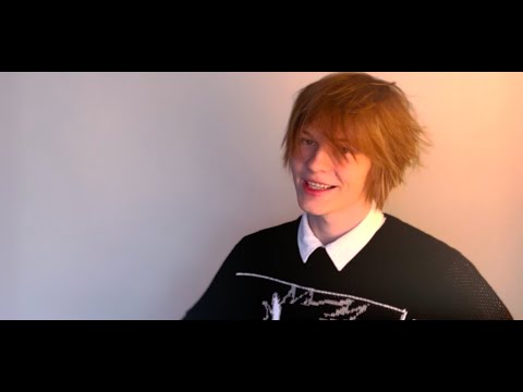 Видео: КОСМОНАВТОВ НЕТ feat.  дипинс — Осуждаю