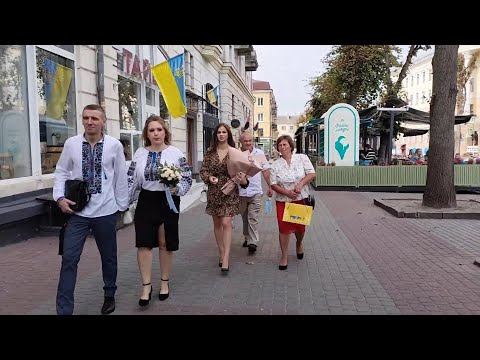 Видео: Тернопіль 2023: з вокзалу в центр, вулиці Чорновола і Грушевського, бульвар Шевченка 23 вересня 2023