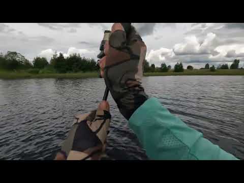 Видео: Капризный ОКУНЬ лета! Рыбалка на СПИННИНГ с ЛОДКИ! Ловля ОКУНЯ на ТЕЙЛ-СПИННЕР и ДЖИГ!